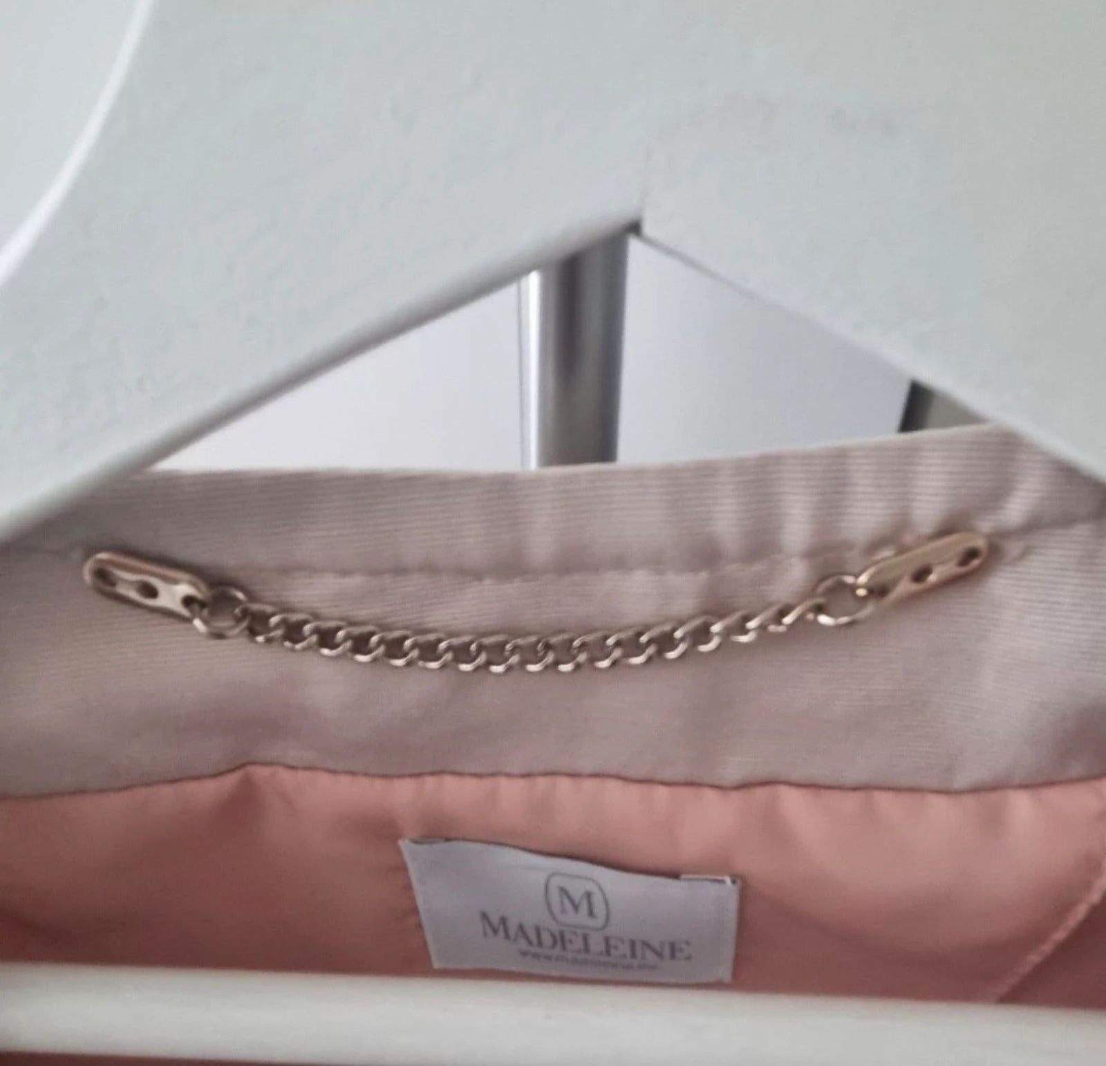 Madeleine elegante gabardina / chaqueta de verano beige crema mangas perforadas 44 – photo 8